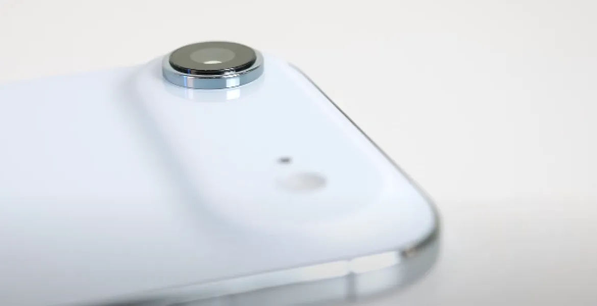 iPhone Air: flop annunciato? Vendite deludenti per lo smartphone ultrasottile di Apple