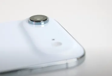 iPhone Air: flop annunciato? Vendite deludenti per lo smartphone ultrasottile di Apple