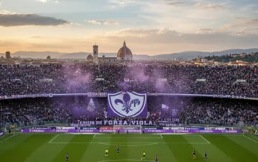 Fiorentina, stangata per i cori razzisti contro Vlahovic: multa da 20.000 euro