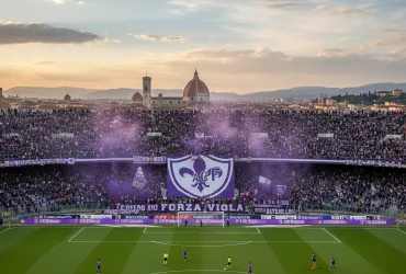 Fiorentina, stangata per i cori razzisti contro Vlahovic: multa da 20.000 euro