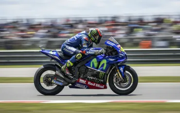 Yamaha V4: Rins intravede progressi e sprona all'unità