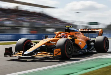 GP Qatar, Libere 1: McLaren domina con Piastri, Verstappen in difficoltà