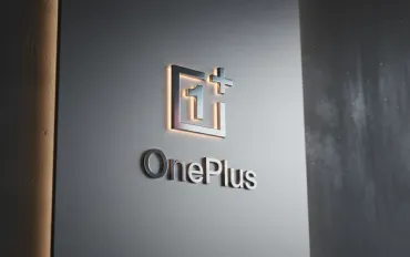 OnePlus celebra 12 anni con 15R, Pad Go 2 e Watch Lite