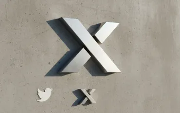 Elon Musk scatena la polemica su X: Accuse di razzismo e incitamento all'odio