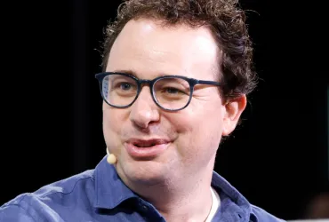 Anthropic mette in guardia OpenAI: bolla AI in arrivo