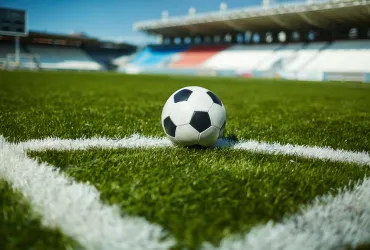 VAR ai Mondiali 2026: Collina difende l'innovazione