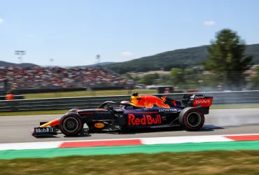 Verstappen sfida la sorte: ad Abu Dhabi rispolvera il fondo 'dimenticato'