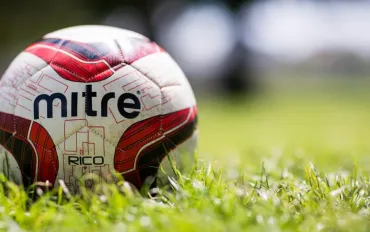 Orrore a taranto: Arbitro 15enne aggredito in partita under 16