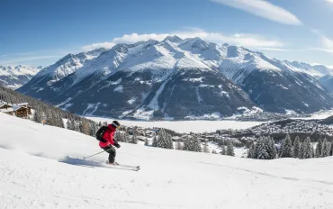 Grave incidente per Michelle Gisin a St. Moritz: elicottero in pista!