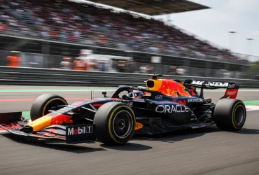 Marko accusa: Horner scaricato tardi, Verstappen avrebbe vinto il titolo