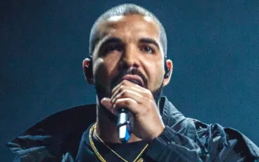 Drake perde una fortuna puntando su Jake Paul contro Joshua: la 'maledizione' continua