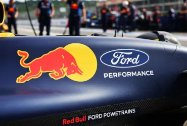 Red Bull-Ford 2026: Svantaggio motore termico? Una sfida recuperabile!