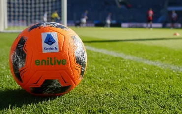 Serie A: Pallone arancione bocciato! Si torna al giallo o al bianco