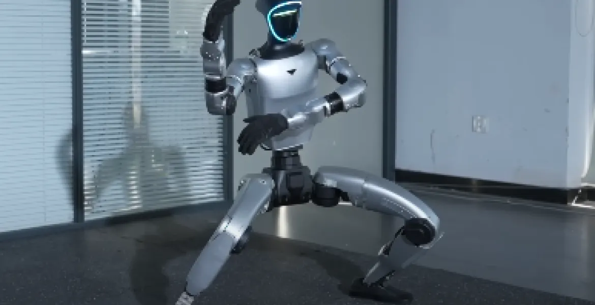 Robot Kung Fu colpisce l'operatore: incidente virale nel laboratorio di Unitree