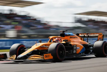 Norris sfida Hamilton: Voglio più battaglie con il più grande di sempre