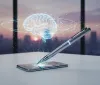 Rivoluzione AI: OpenAI punta a una penna intelligente per liberarci dagli smartphone
