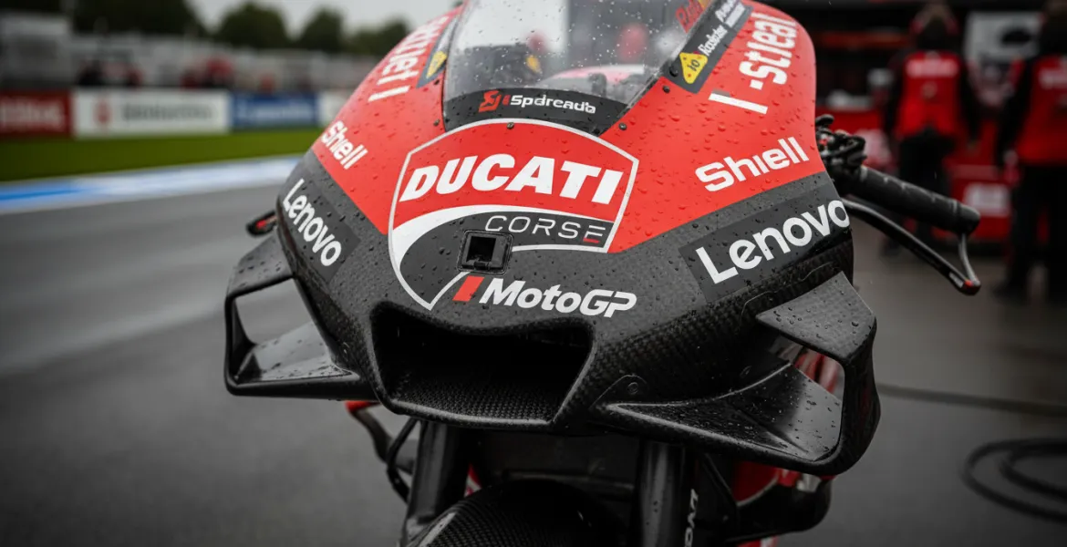 Ducati scalda i motori: Marquez e Bagnaia pronti per la sfida 2026