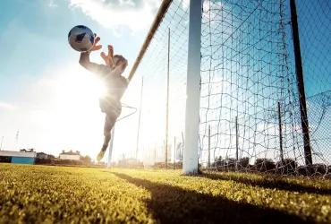 Esordio da sogno per Rinaldi: il giovane portiere del Parma ferma il Napoli