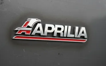 Bezzecchi sfida Marquez: Vincere è meglio, poi arrivano i soldi!