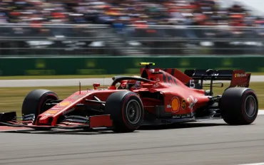 Ferrari Rivoluziona il Team: Adami alla Driver Academy, chi guiderà Hamilton?