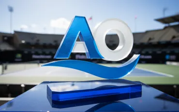 Australian Open: Alcaraz domina, Zverev rimonta, Sabalenka avanza e Venus Williams si arrende