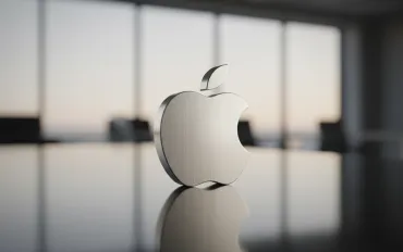 Apple sfida OpenAI: in arrivo un dispositivo IA indossabile a forma di spilla?