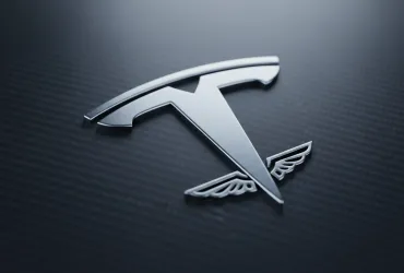 Tesla abbandona Autopilot: FSD diventa l'unica opzione, in abbonamento!