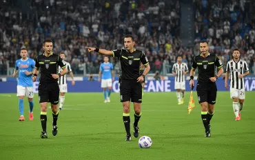 Juve-Napoli: Rigore negato e furia partenopea