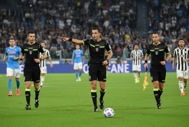 Juve-Napoli: Rigore negato e furia partenopea