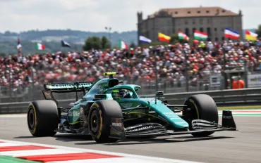 Aston Martin AMR26: Newey sconvolge la F1 con sospensioni multilink!