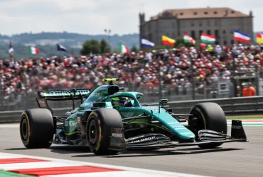 Aston Martin AMR26: Newey sconvolge la F1 con sospensioni multilink!