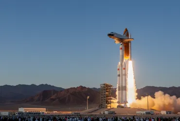 Cina lancia il misterioso space shuttle Shenlong per la quarta missione