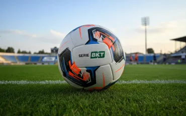 Serie B: Il Venezia crolla in casa, Palermo spettacolo a Marassi