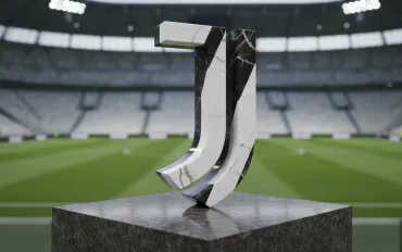 Vlahovic: futuro in bilico, Juventus in pole position ma la concorrenza è spietata