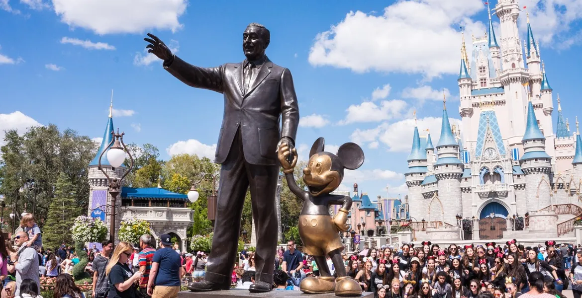Disney contro TikTok: accusa ByteDance di violazione del copyright con l'AI Seedance 2.0