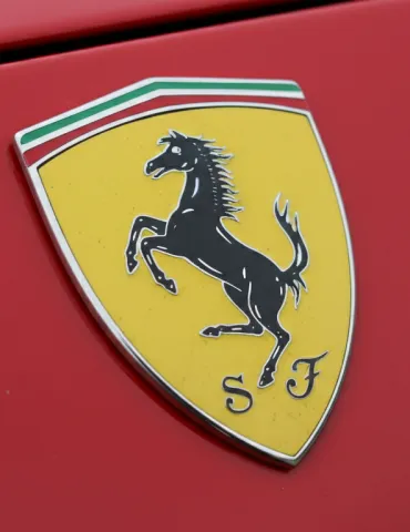 Ferrari rivoluziona la F1: Motore nuovo e aerodinamica aggiornata per il 2026