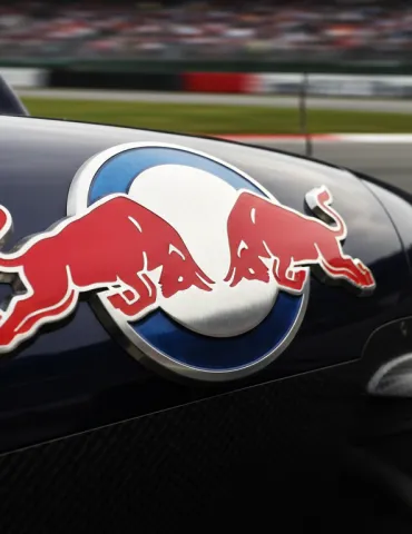 Red Bull Racing perde un pezzo da novanta: l'addio di Craig Skinner