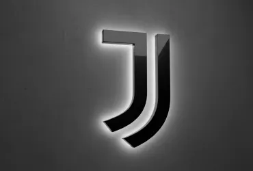 Rivoluzione tra i pali: la Juventus cerca il nuovo numero uno