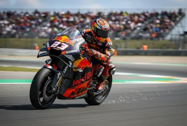 Bastianini e KTM: Un nuovo telaio ravviva la speranza, ma la top 5 è lontana