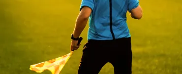 Derby di Milano infuocato: Doveri arbitra la sfida scudetto!