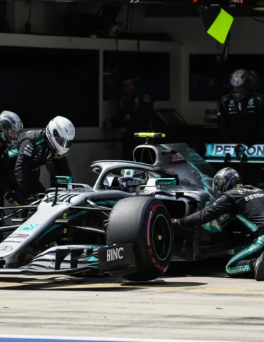 Mercedes domina l'Australia: Russell esulta, Antonelli promette battaglia