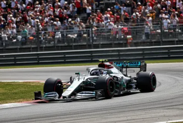 Mercedes sfida Ferrari: È di nuovo battaglia al vertice in F1!
