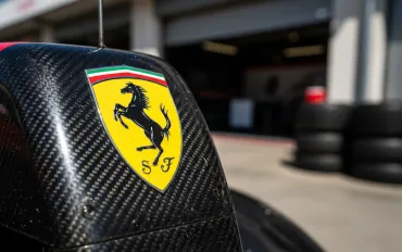 Ferrari all'assalto in Cina: sfida alle Mercedes nel weekend Sprint