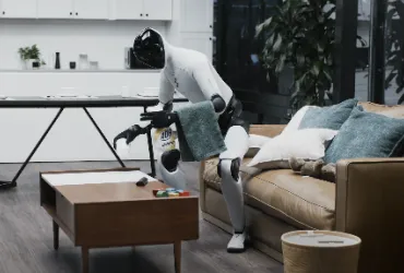 Figure 01: Il robot umanoide che mette in ordine casa senza l'aiuto dell'uomo