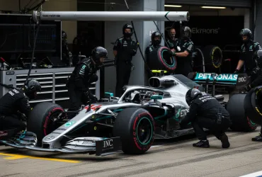 Trionfo di Antonelli: Prima vittoria e brivido nel finale!