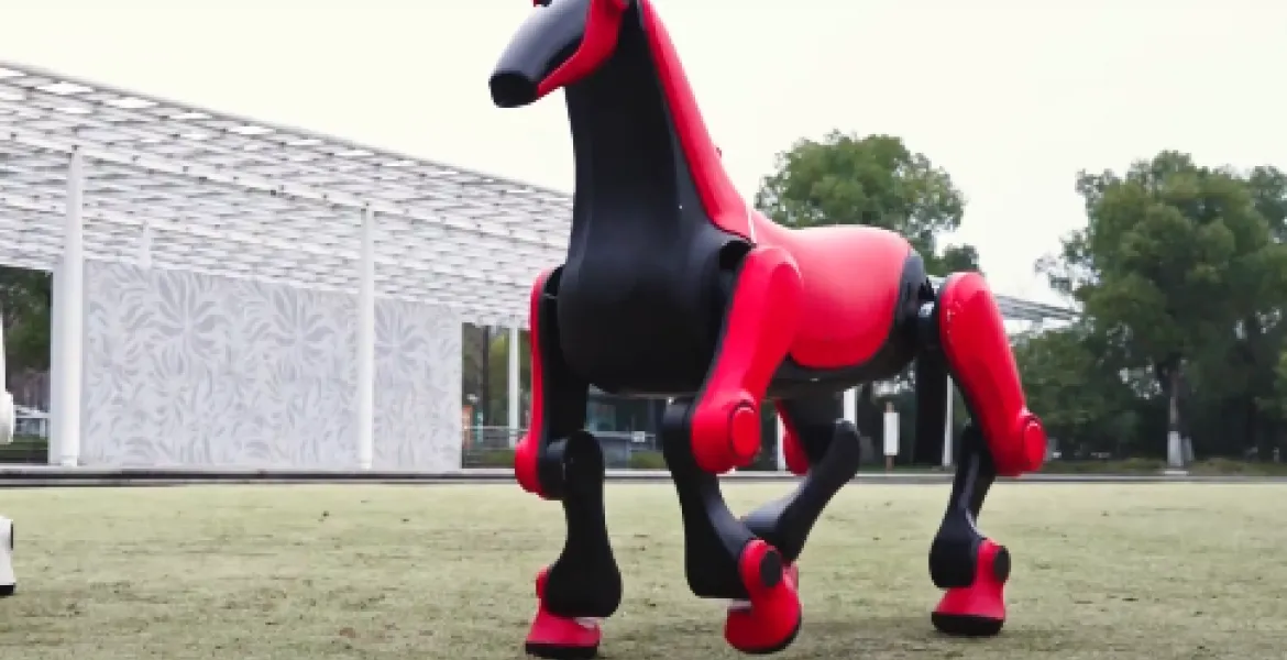 Dalla Cina con furore: arriva il robot-cavallo che sfida Kawasaki