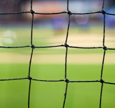 Como in Champions? Sogno a rischio: i nodi da sciogliere per l'Europa