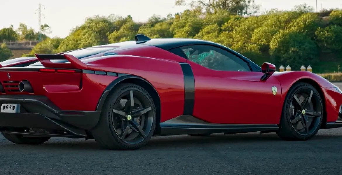 Ferrari: Volante 'Fidigitale' per un'esperienza di guida unica