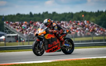 MotoGP: Acosta frena l'entusiasmo: "Non siamo da titolo, priorità evitare gli errori"