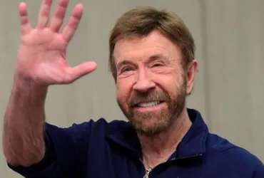 Mondo del cinema in lutto: addio a Chuck Norris, leggenda delle arti marziali